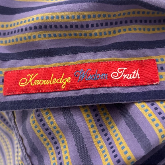 Robert Graham Button Down Shirt - Picture 3 of 6